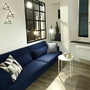  Appartamento Joivy Heart Of The 1 Bed Near Castle Belvedere Italia